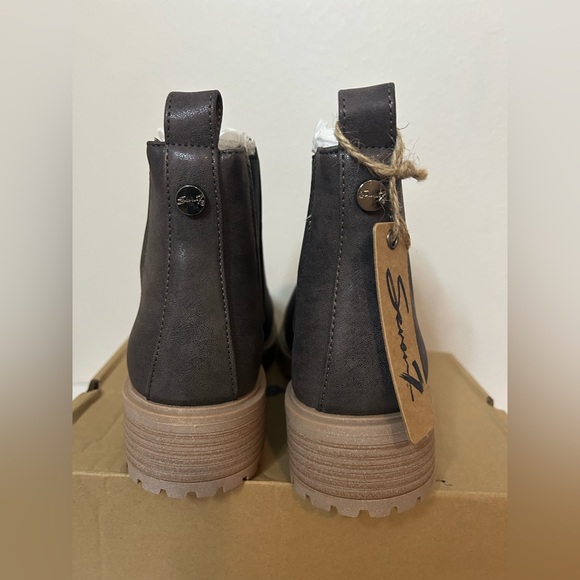 NIB SEVEN 7 FOOTWEAR BILLIE CHELSEA BOOT IN COLOR BRONZE SIZE 9 - Picture 7 of 12